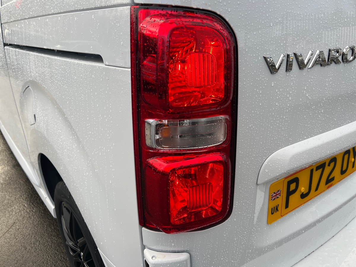 Vauxhall Vivaro Panel Van 22