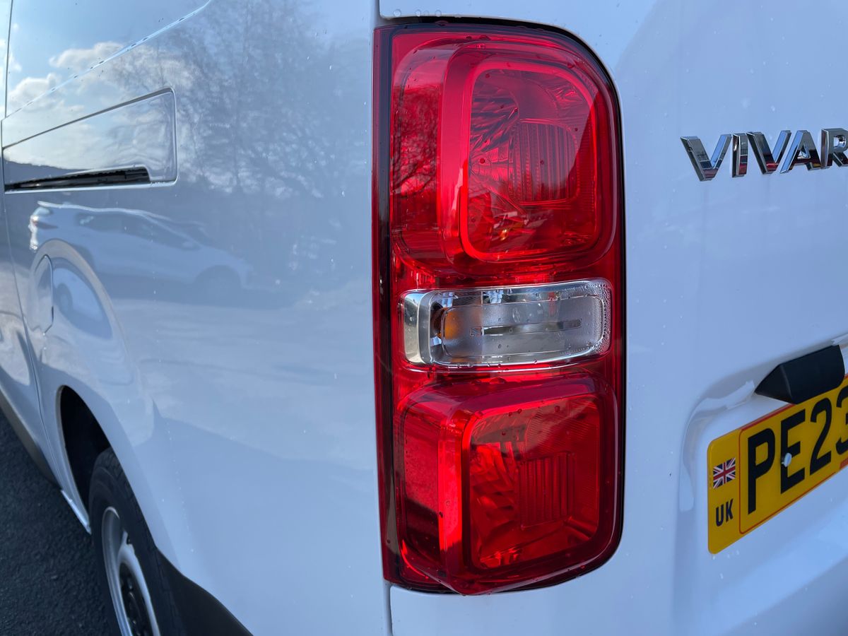 Vauxhall Vivaro Panel Van 22