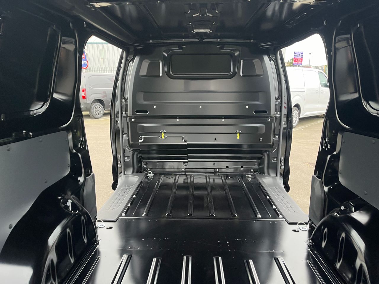 Vauxhall Vivaro Panel Van 41