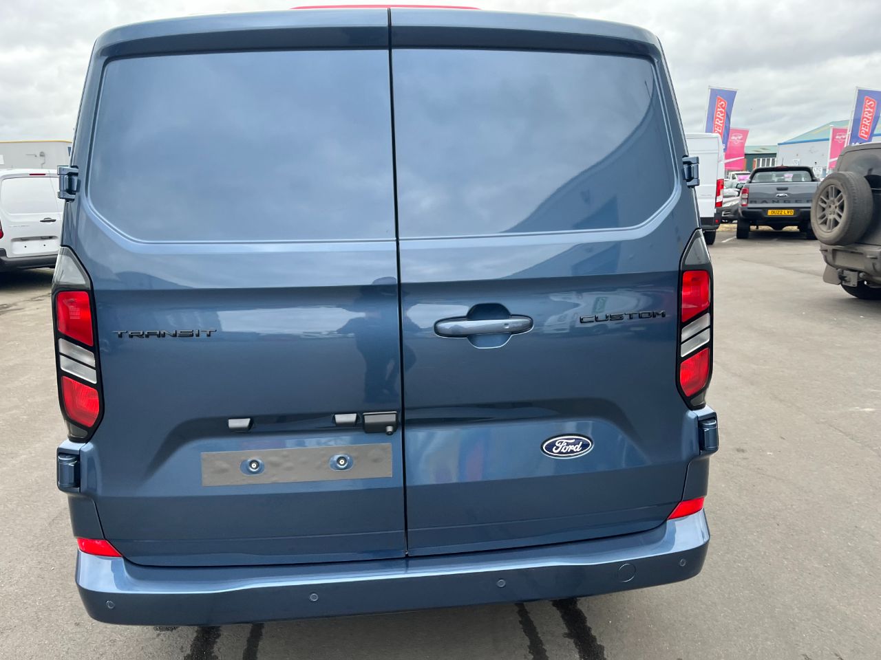 Ford Transit Custom Panel Van 51