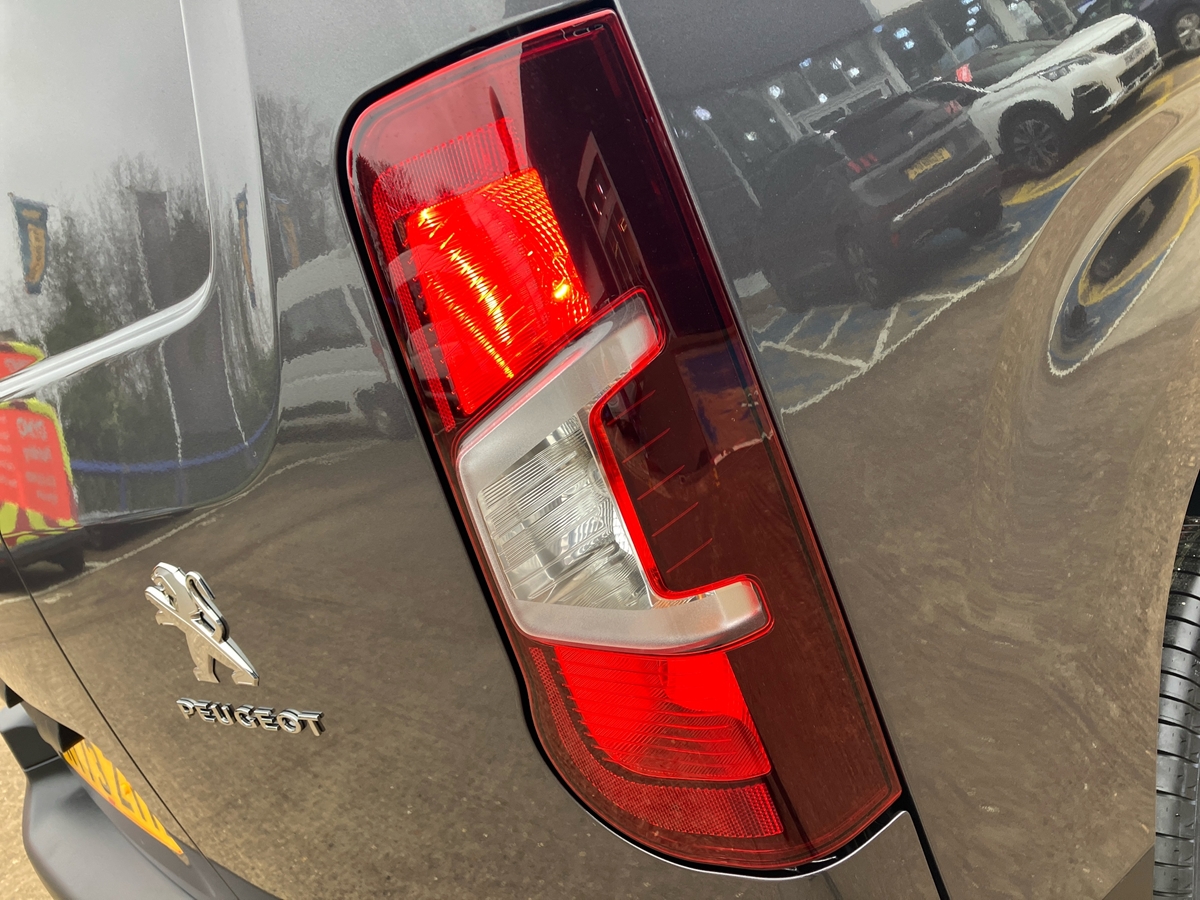 Peugeot Partner Panel Van 22