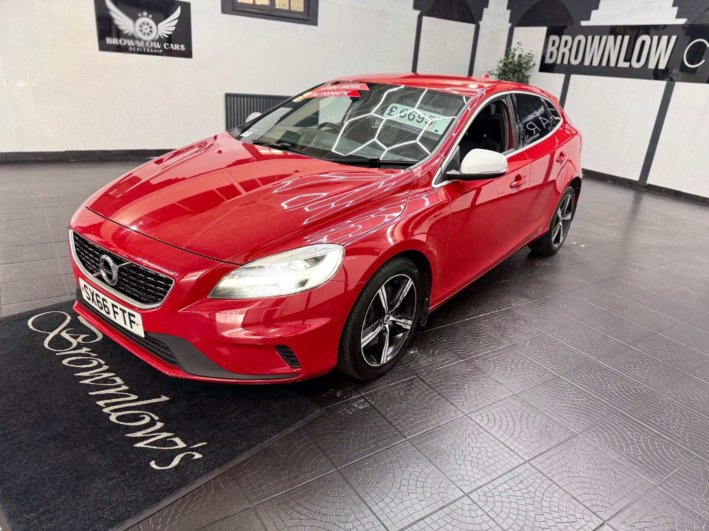 Volvo V40