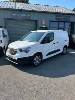 White 2019 Vauxhall Combo Cargo Van Front-wheel drive Manual