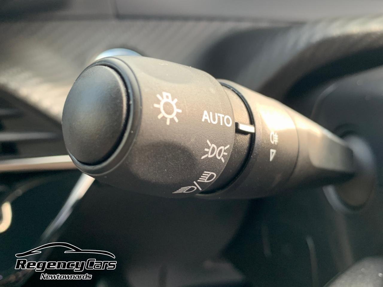 2026 Peugeot 1.2 PureTech Allure 5dr - vehicle photo 16 for sale on PureCar