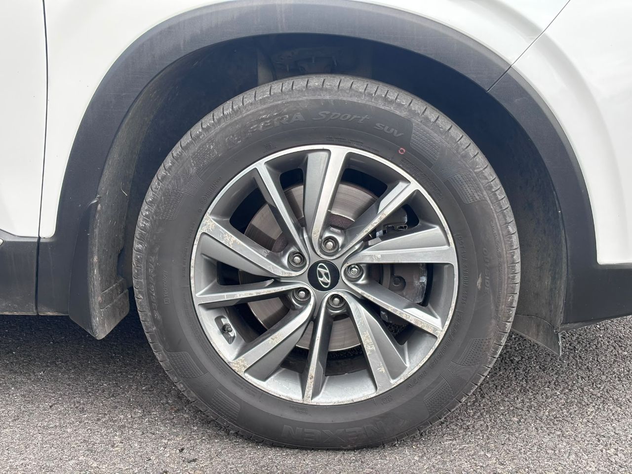 2018 Hyundai SANTA FE 2.2 CRDi Premium 5dr 4WD Auto - vehicle photo 4 for sale on PureCar