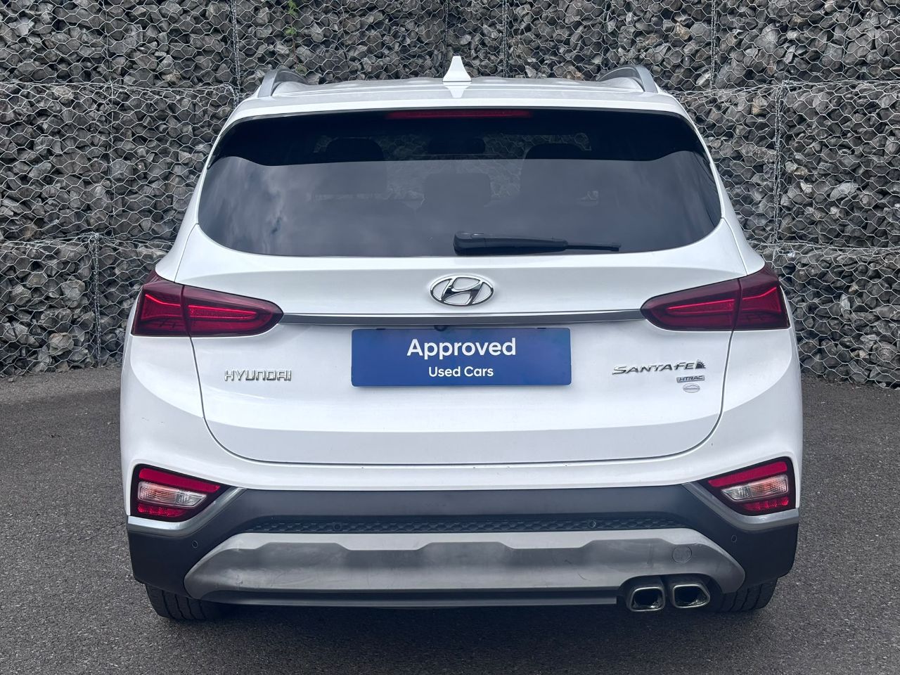 2018 Hyundai SANTA FE 2.2 CRDi Premium 5dr 4WD Auto - vehicle photo 12 for sale on PureCar