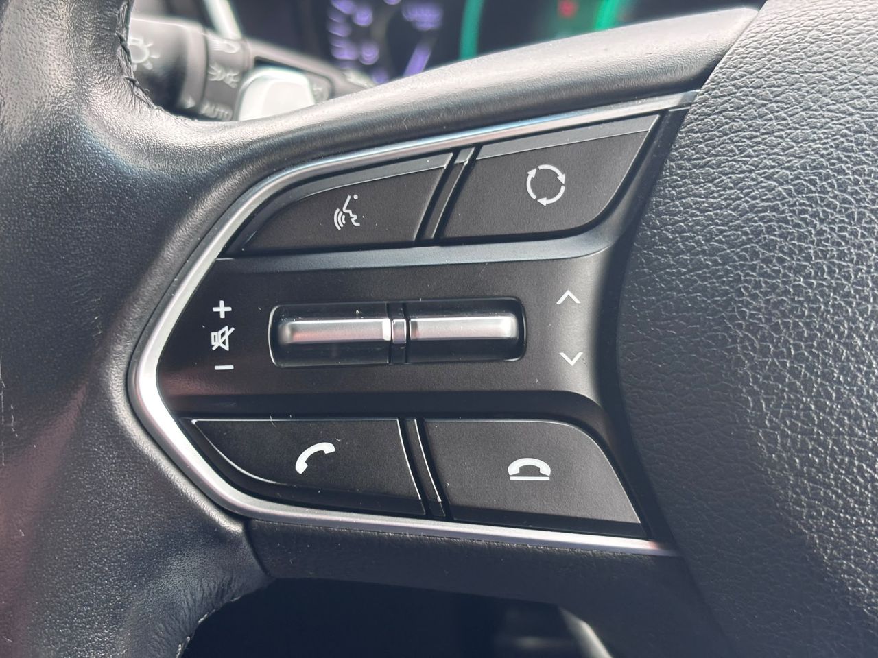 2018 Hyundai SANTA FE 2.2 CRDi Premium 5dr 4WD Auto - vehicle photo 24 for sale on PureCar