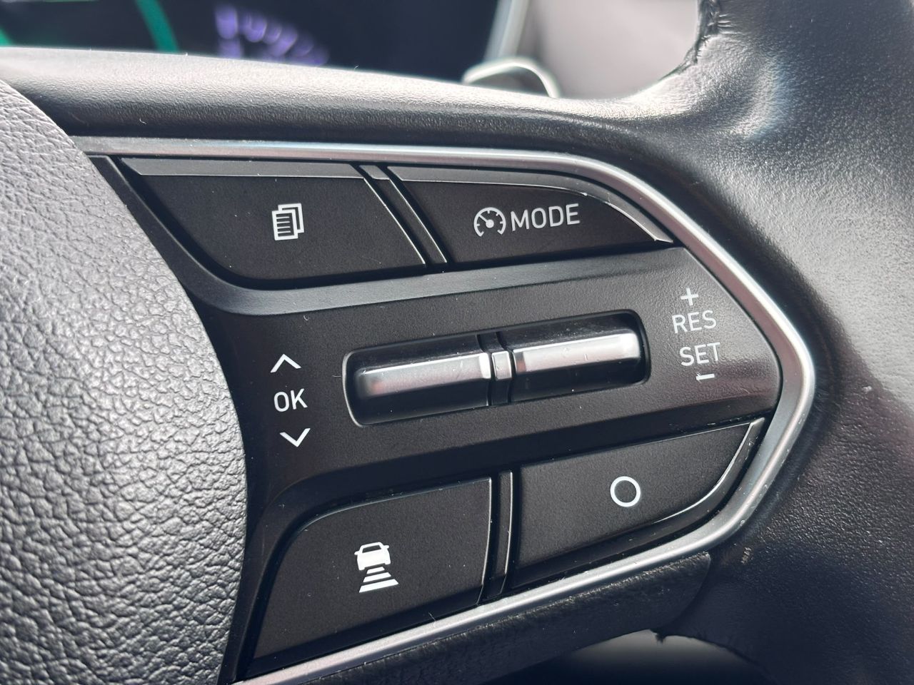 2018 Hyundai SANTA FE 2.2 CRDi Premium 5dr 4WD Auto - vehicle photo 26 for sale on PureCar