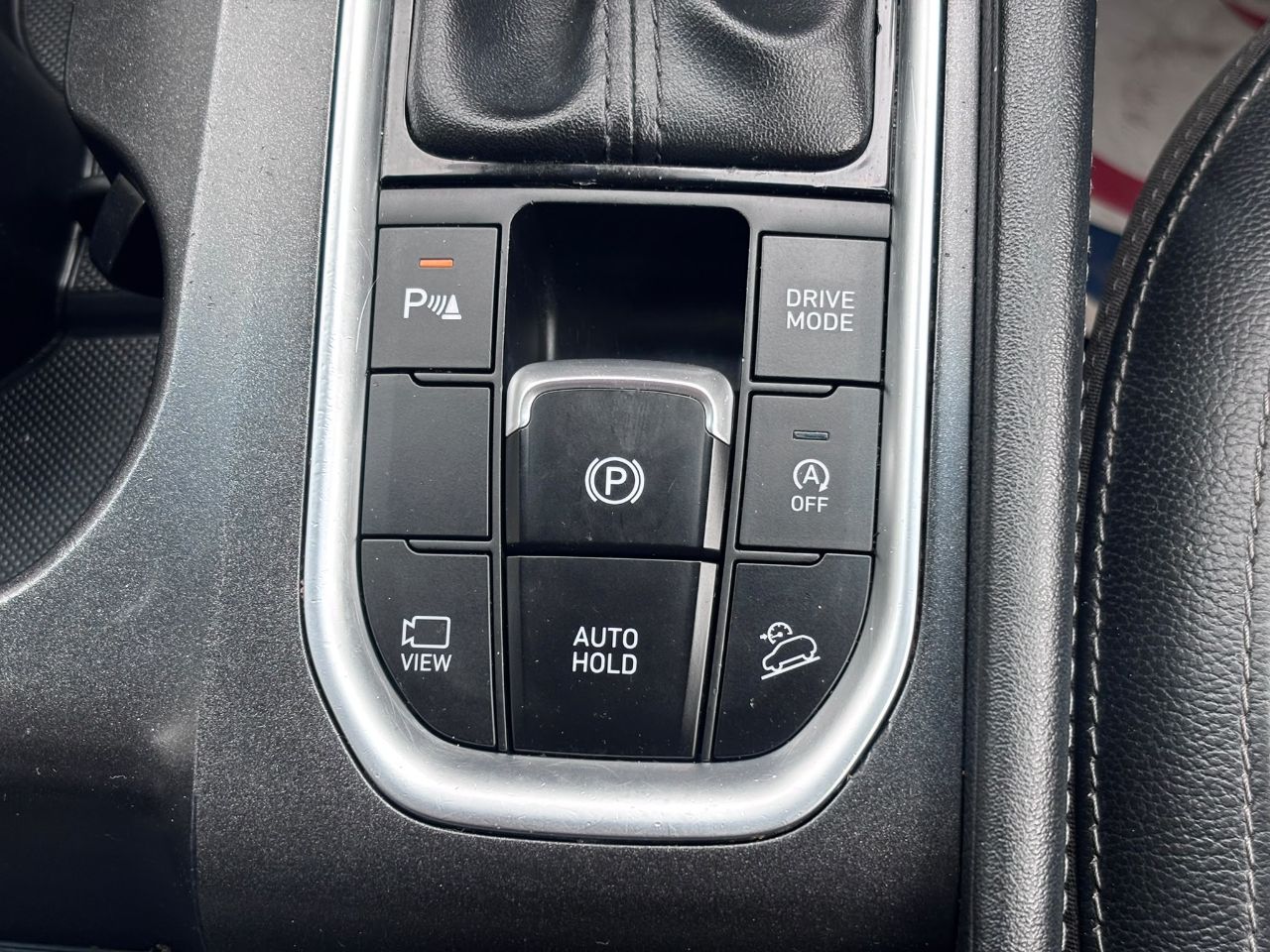 2018 Hyundai SANTA FE 2.2 CRDi Premium 5dr 4WD Auto - vehicle photo 29 for sale on PureCar