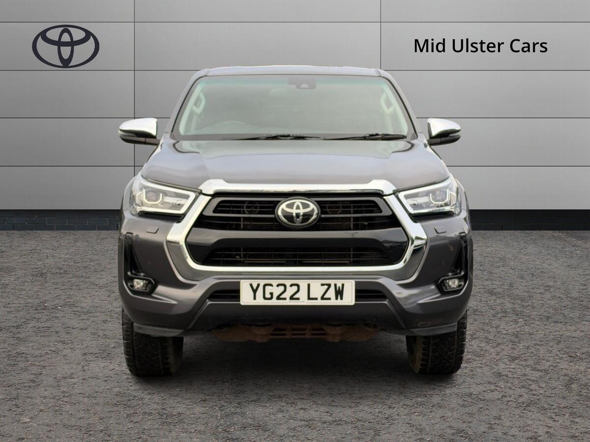 2022 Toyota Hilux Invincible D/Cab Pick Up 2.4 D-4D - vehicle photo 14 for sale on PureCar