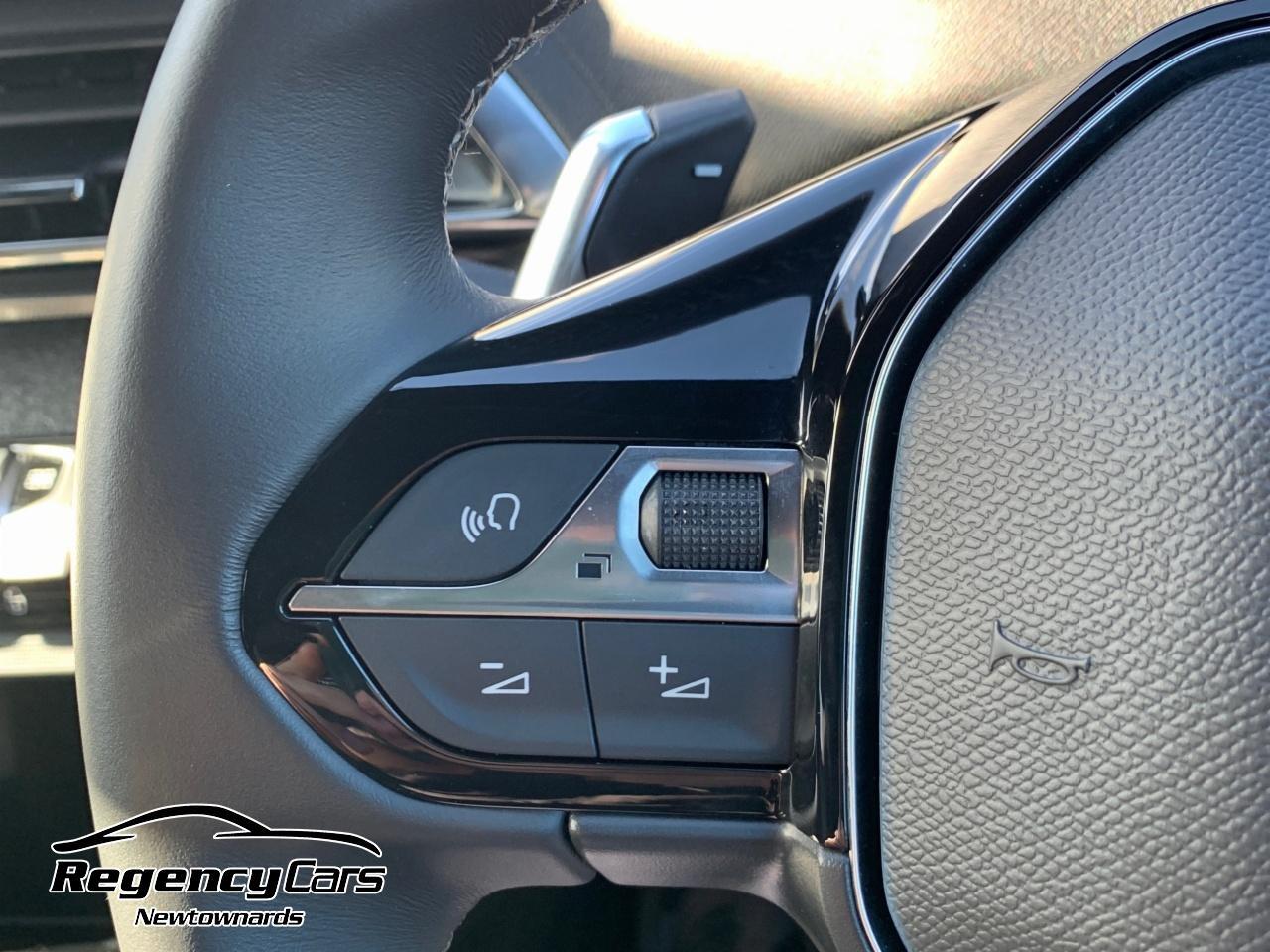 2023 Peugeot 1.2 PureTech Allure Premium+ 5dr EAT8 - vehicle photo 14 for sale on PureCar