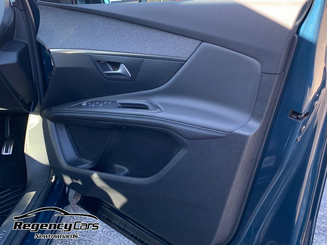 2023 Peugeot 1.2 PureTech Allure Premium+ 5dr EAT8 - vehicle photo 20 for sale on PureCar
