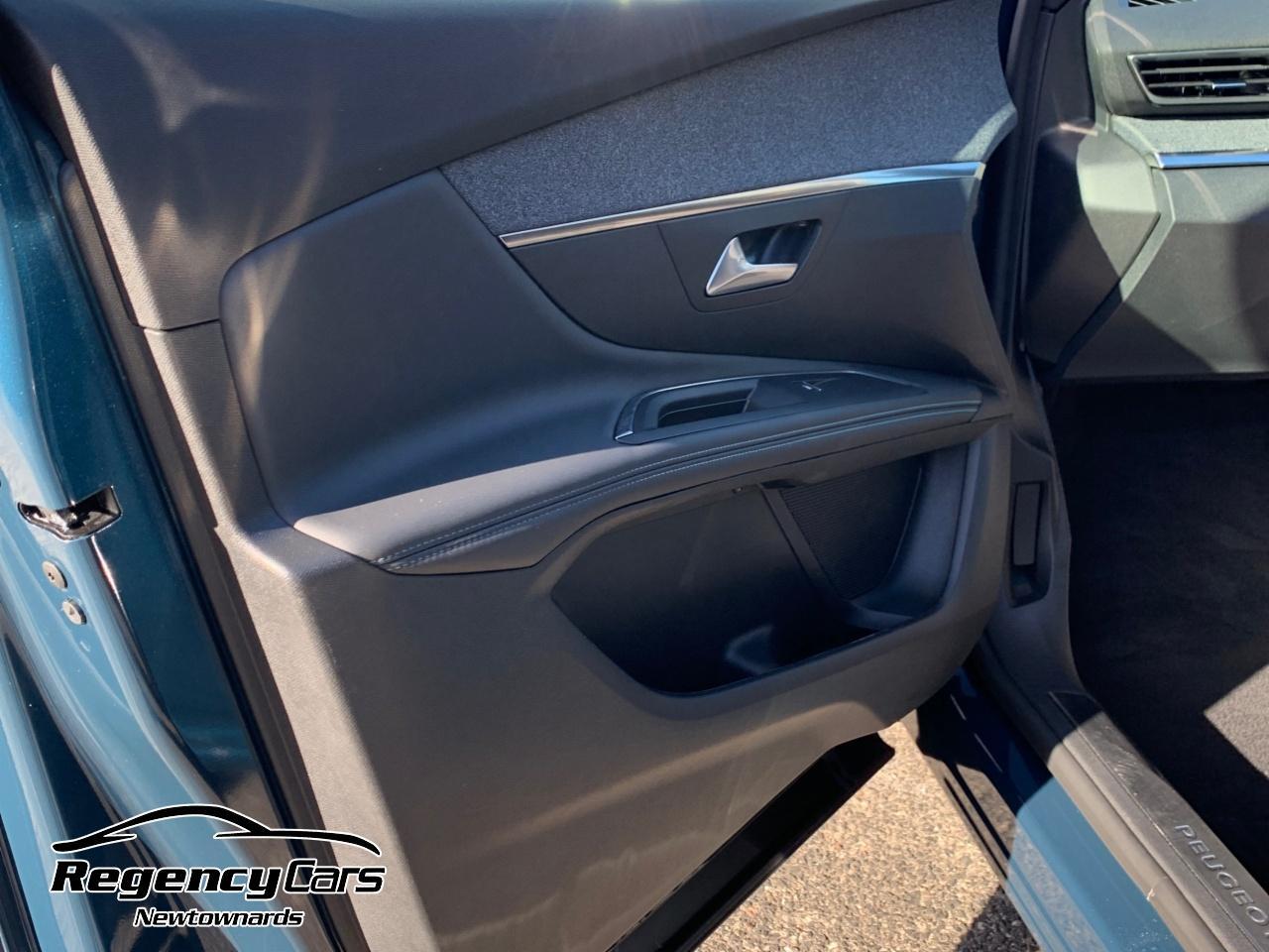 2023 Peugeot 1.2 PureTech Allure Premium+ 5dr EAT8 - vehicle photo 21 for sale on PureCar