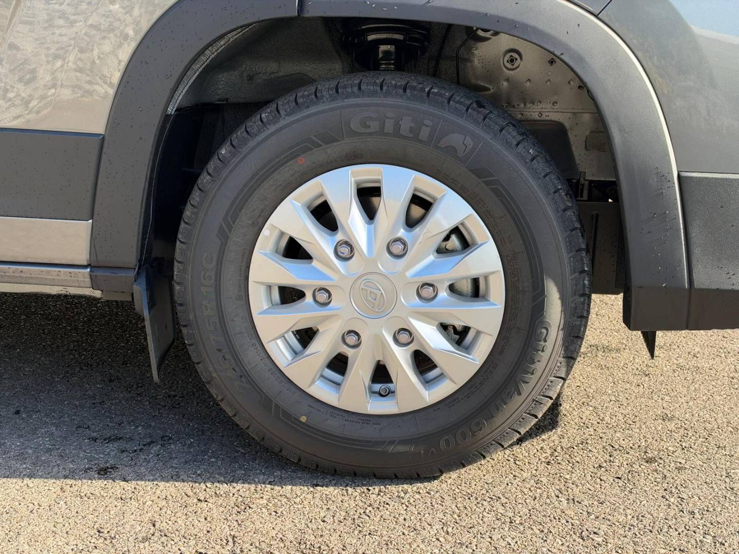 2026 Maxus Deliver 9 Lux L3H2 2.0TCDI 150PS - vehicle photo 7 for sale on PureCar