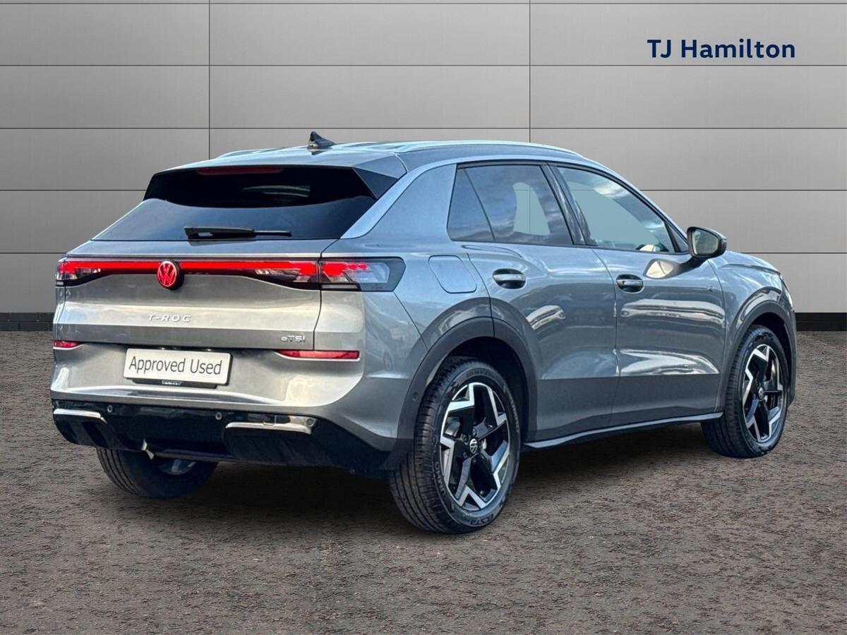 2026 Volkswagen T-Roc 1.5 eTSI 150 R-Line 5dr DSG - vehicle photo 16 for sale on PureCar