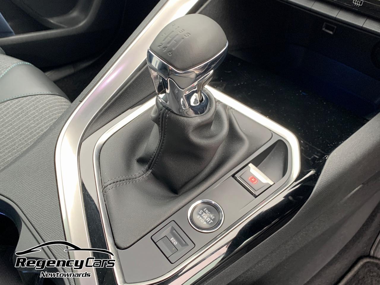 2021 Peugeot 1.2 PureTech Allure Premium 5dr - vehicle photo 10 for sale on PureCar