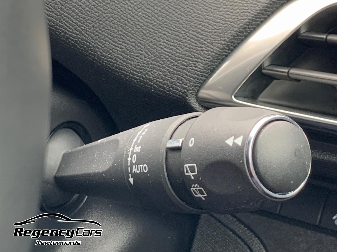 2021 Peugeot 1.2 PureTech Allure Premium 5dr - vehicle photo 16 for sale on PureCar