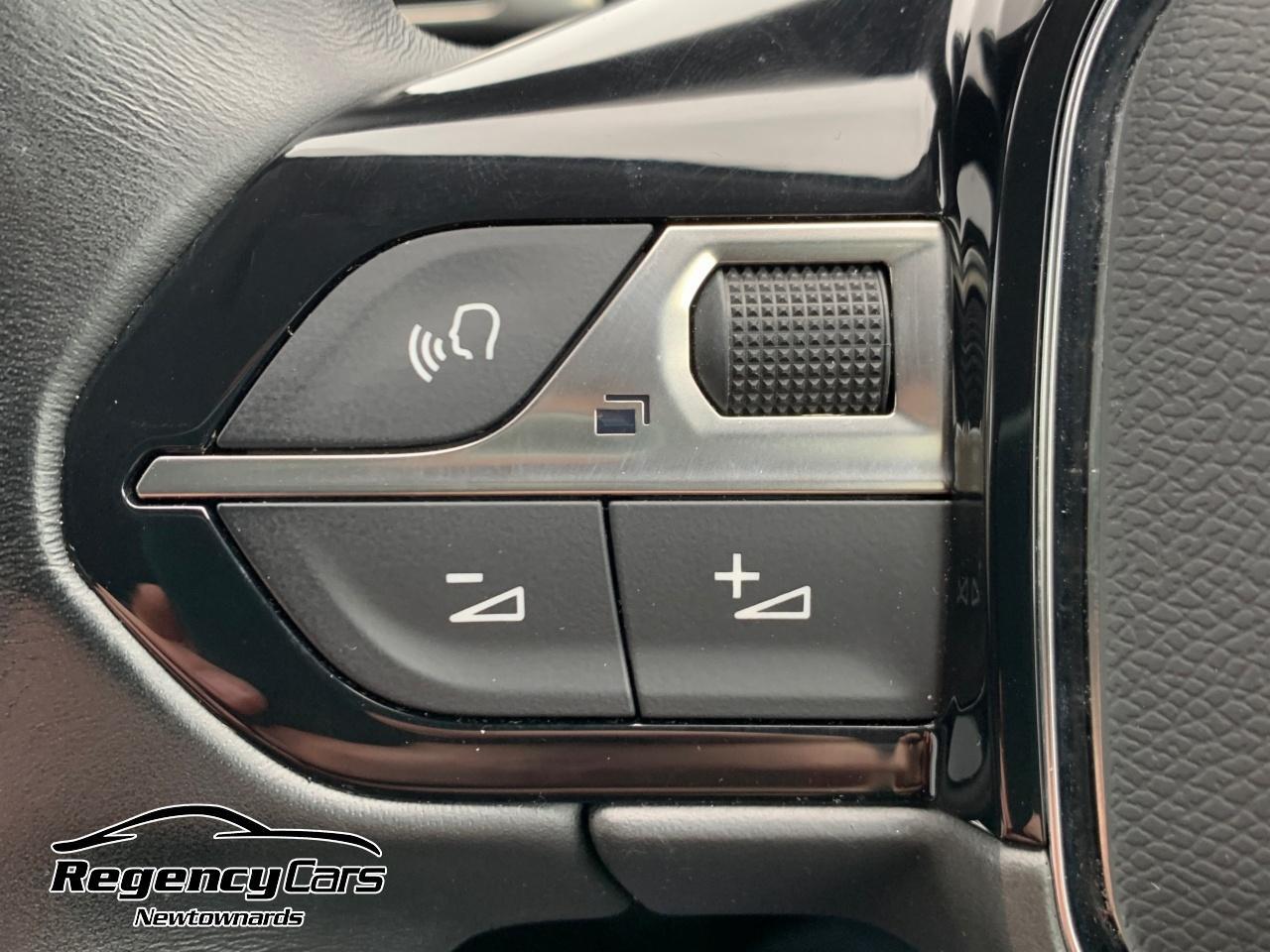 2021 Peugeot 1.2 PureTech Allure Premium 5dr - vehicle photo 17 for sale on PureCar
