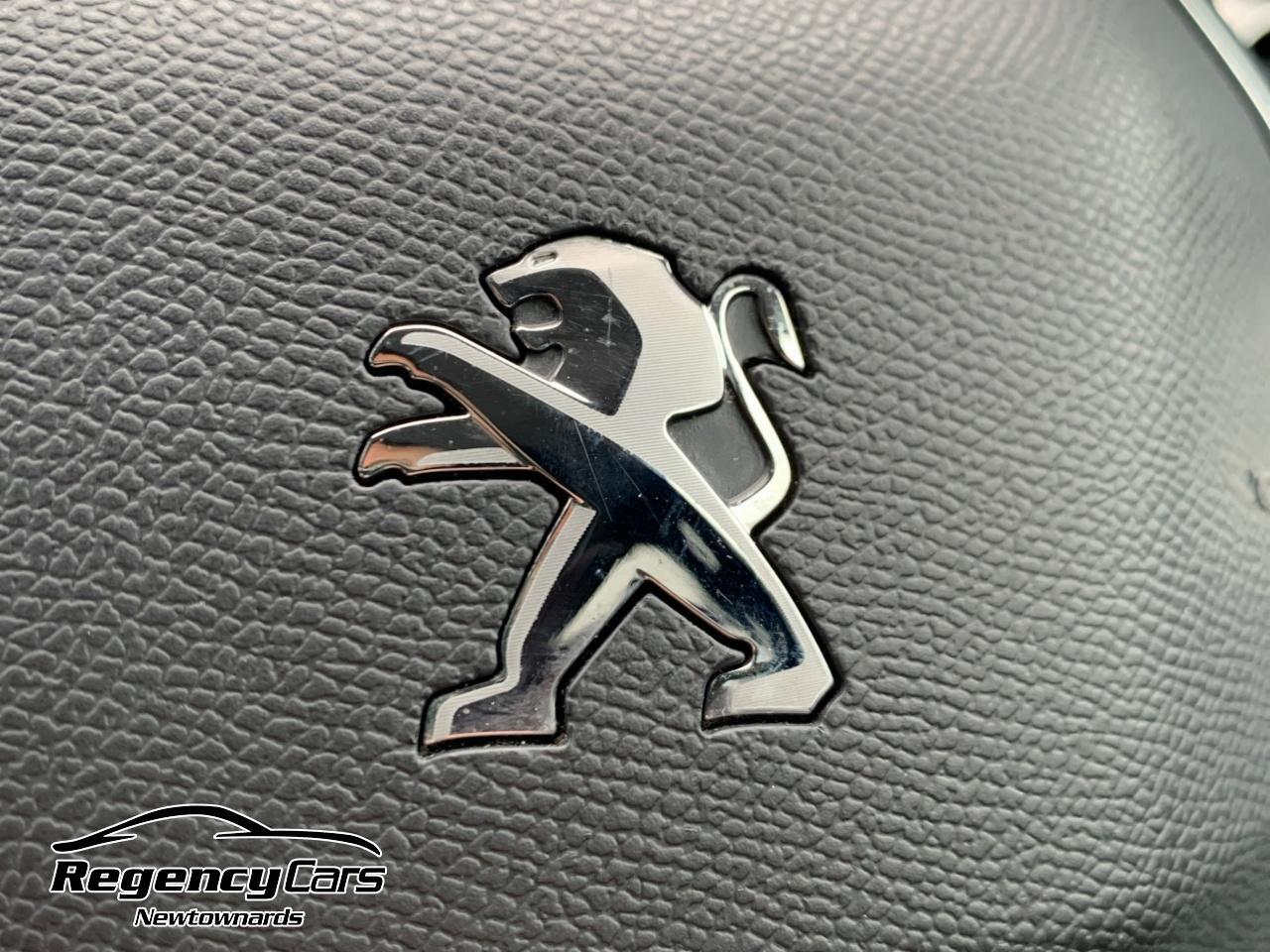 2021 Peugeot 1.2 PureTech Allure Premium 5dr - vehicle photo 52 for sale on PureCar