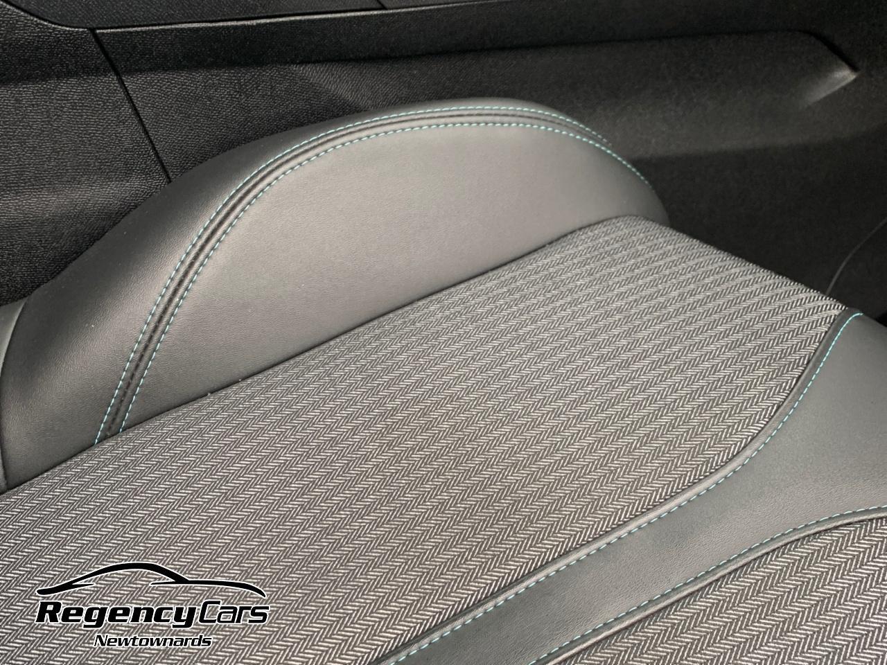 2021 Peugeot 1.2 PureTech Allure Premium 5dr - vehicle photo 54 for sale on PureCar