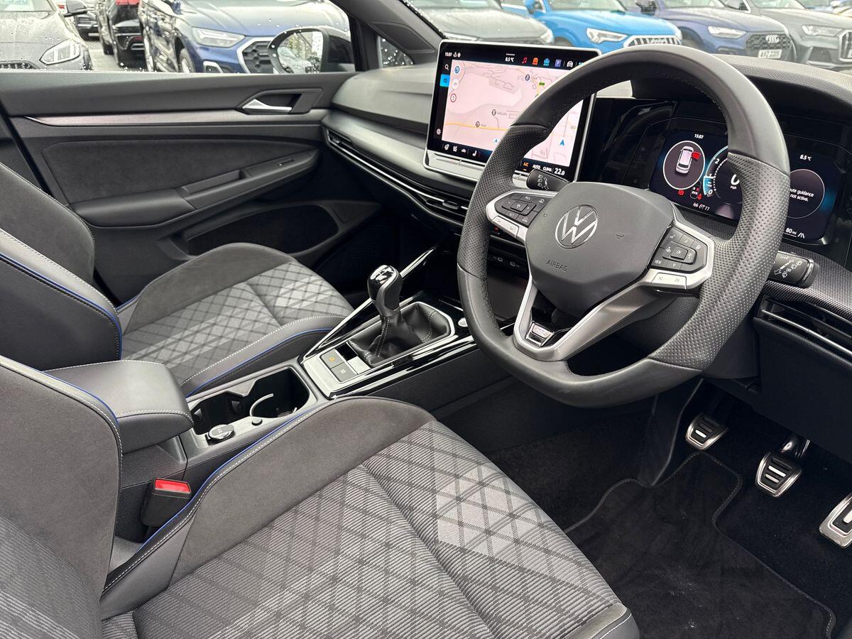2026 Volkswagen Golf 1.5 TSI 150 Black Edition 5dr - vehicle photo 6 for sale on PureCar