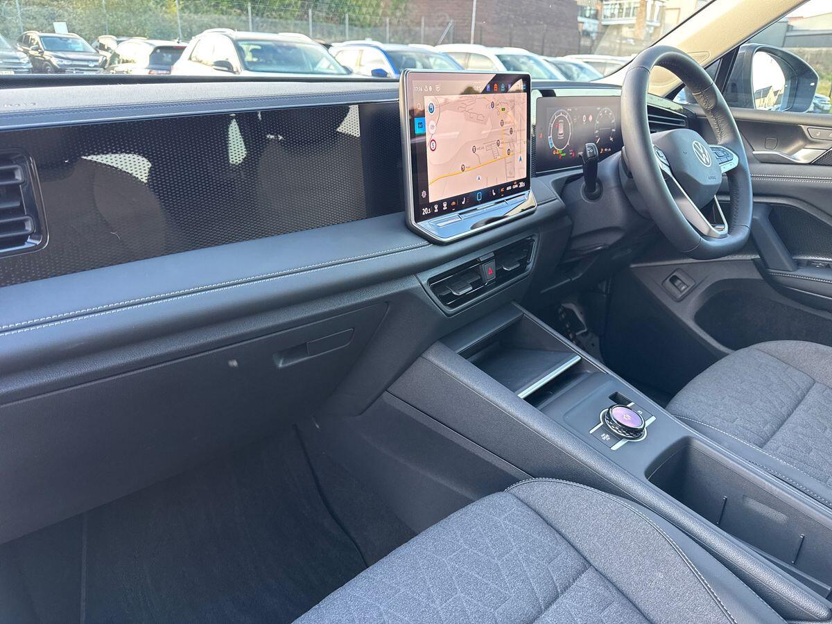 2026 Volkswagen Tiguan 1.5 eTSI 150 Match 5dr DSG - vehicle photo 2 for sale on PureCar