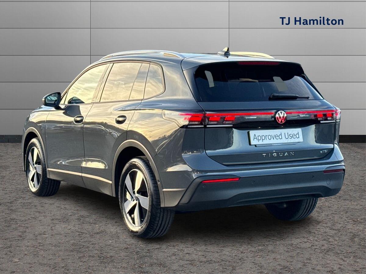 2026 Volkswagen Tiguan 1.5 eTSI 150 Match 5dr DSG - vehicle photo 3 for sale on PureCar