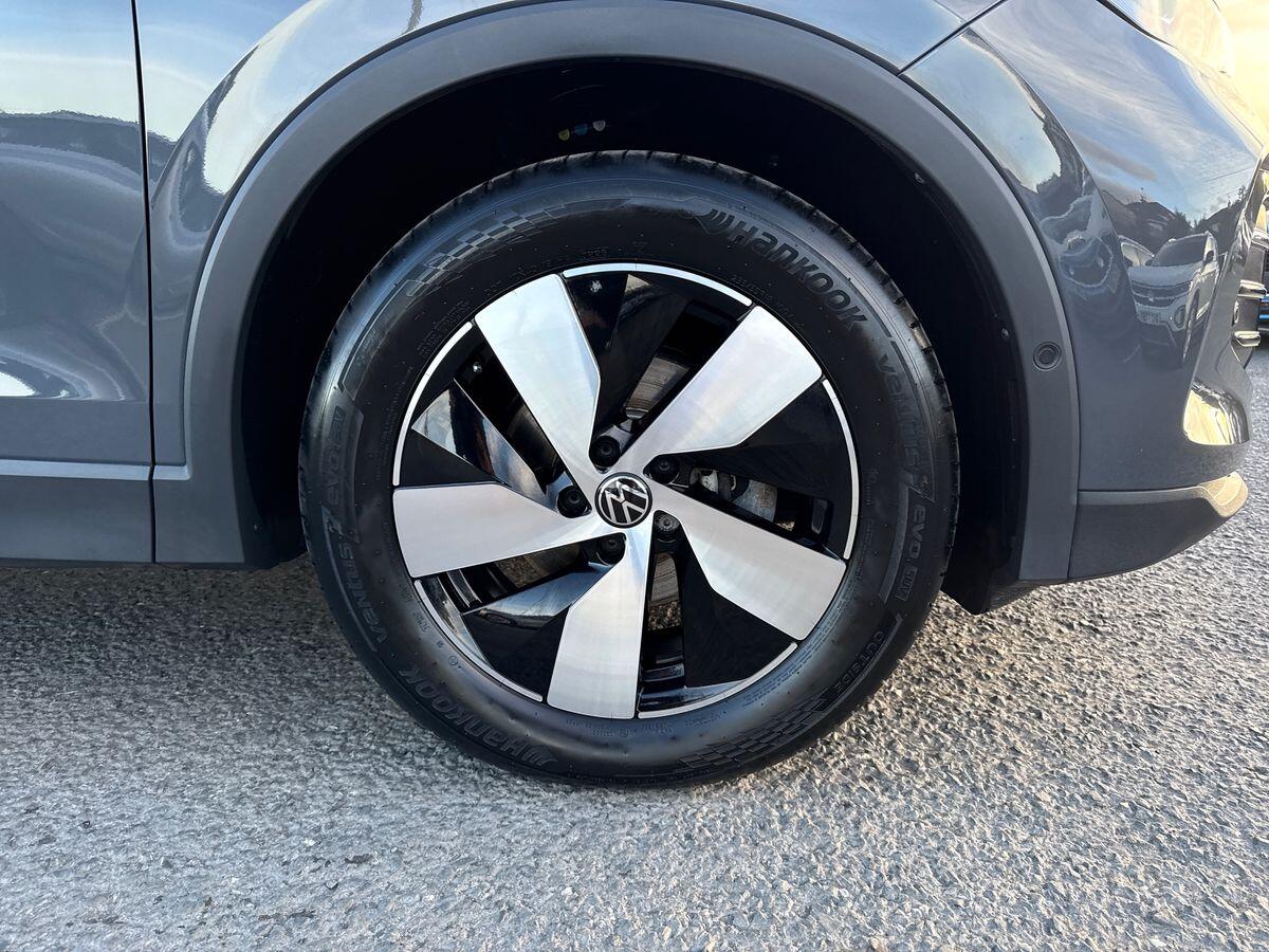 2026 Volkswagen Tiguan 1.5 eTSI 150 Match 5dr DSG - vehicle photo 5 for sale on PureCar