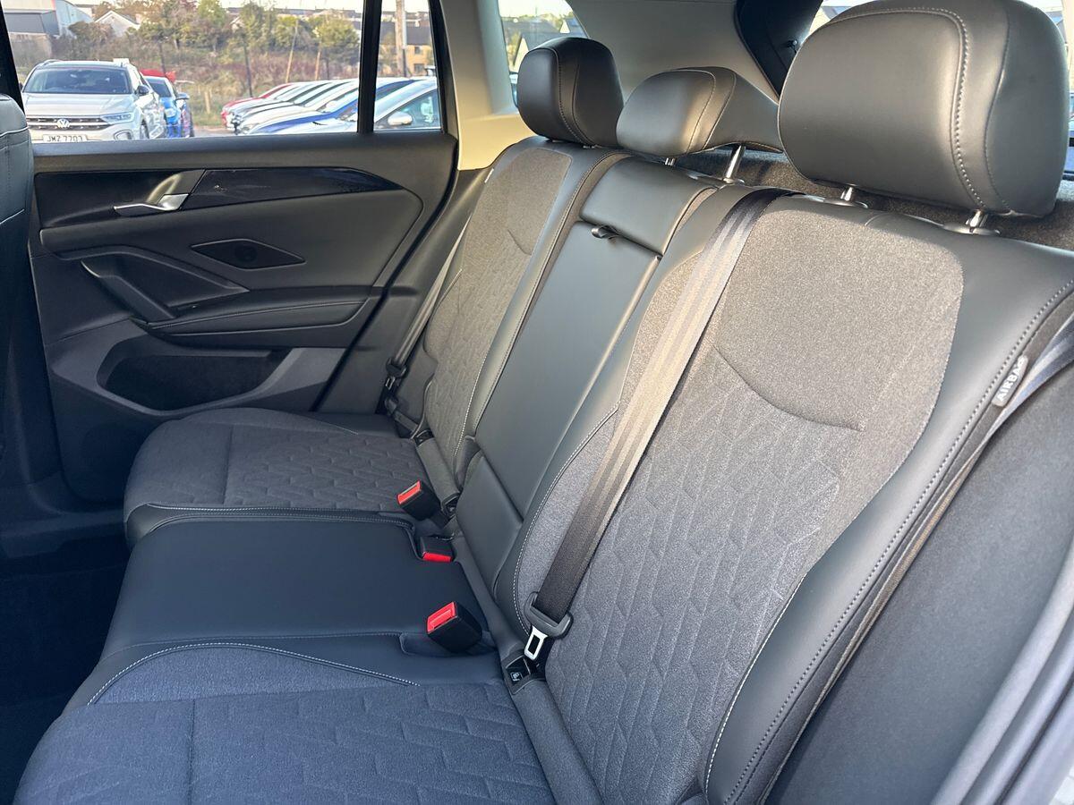 2026 Volkswagen Tiguan 1.5 eTSI 150 Match 5dr DSG - vehicle photo 11 for sale on PureCar